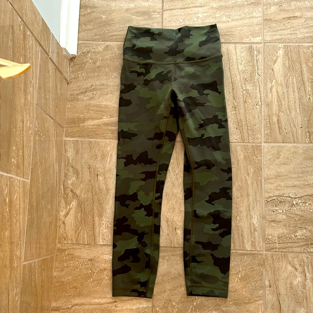 Lululemon wonder under train pants